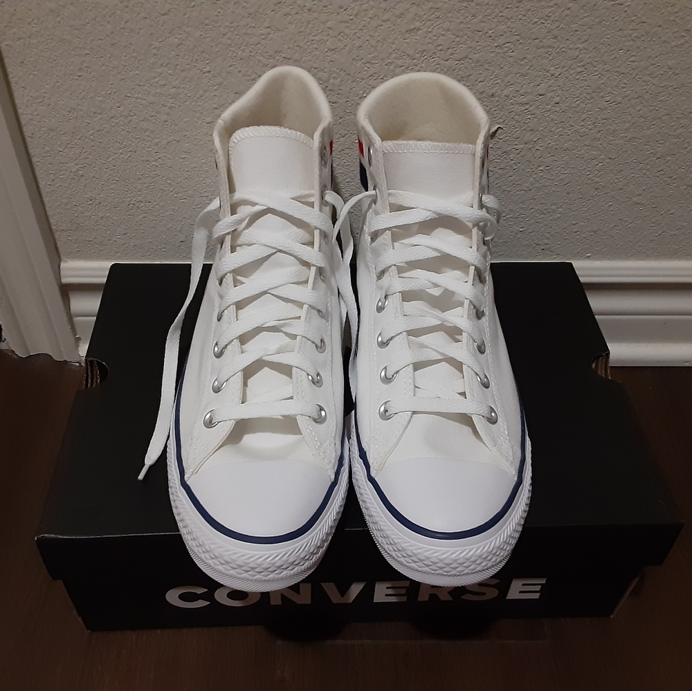 Converse - Picture 3 of 4
